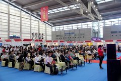 �����ﲩ�᣺�˲ż��껪3000��λ������