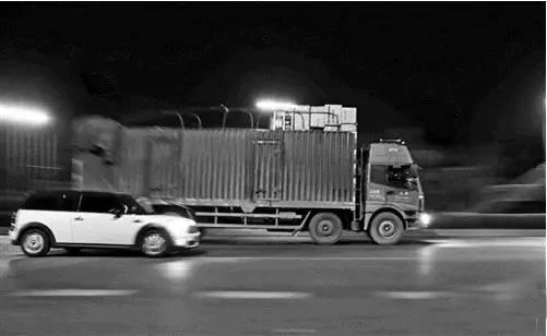 С��˾�������İɣ�&nbsp;��ʹ󿨳�����ȥ