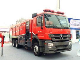 奔驰小型城市消防车秀