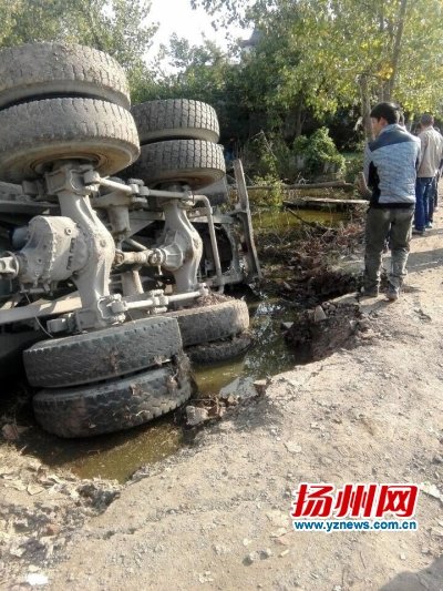 ·�����ݽ��賵�෭����&nbsp;������ס��ͷ