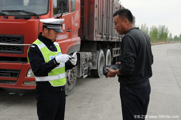 货车套牌公交车 四川智能系统能辨真身驾照莫名扣12分 怀疑被套牌交警也没招