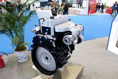 2015��ȼ��չ�����ڶ���YNF40�۽���Ʒ