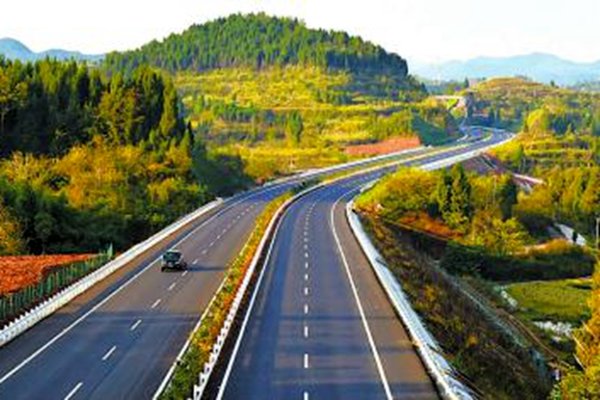 全程仅约50分钟 西充到遂宁高速试运营