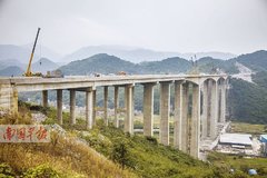 ���ճ���· ��������������׽���ͨ��