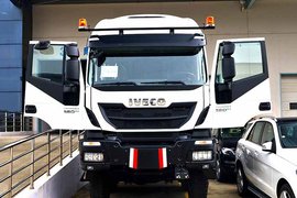 图解依维柯大件牵引车