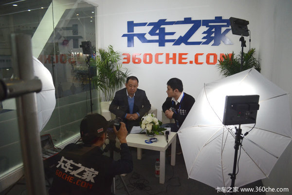 �人��չ��ר�ö���ɷݵ�ί��Ƕ��ܱ�