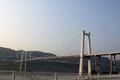 20辆载600吨卡车压马路 长江大桥体检啦