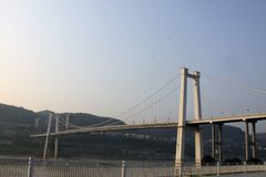 20����600�ֿ���ѹ��· �������������