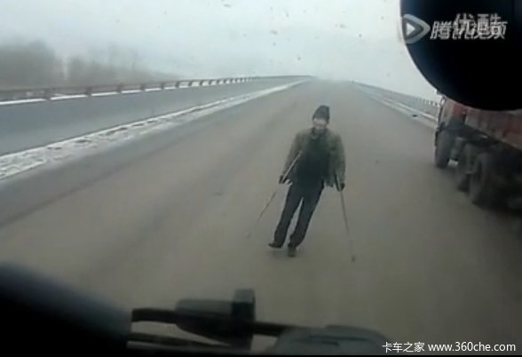 ����ע���ˣ�һȺ'�м���'ר�ػ���ҪǮ