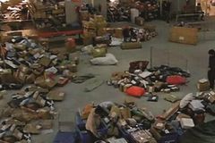 Բͨվ����Աͣ������ �����ݻ�ѹ