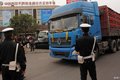 无牌货车欲强行冲关 民警设卡拦下重罚