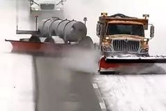 ѩ������Ư�ƣ� ԭ��������������ѩ��