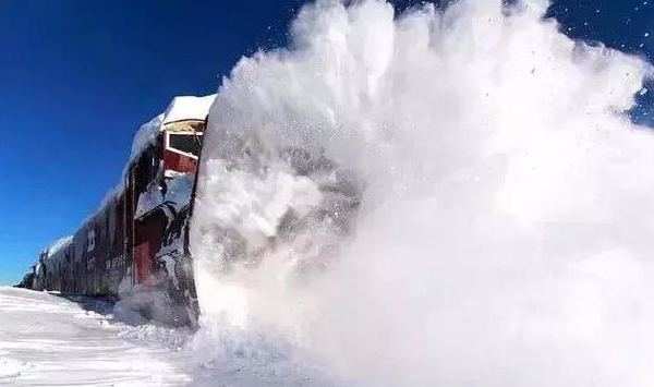 ��������������&nbsp;������������γ�ѩ��