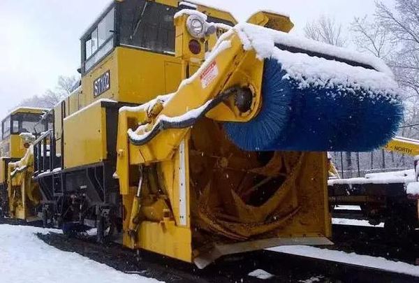 ��������������&nbsp;������������γ�ѩ��