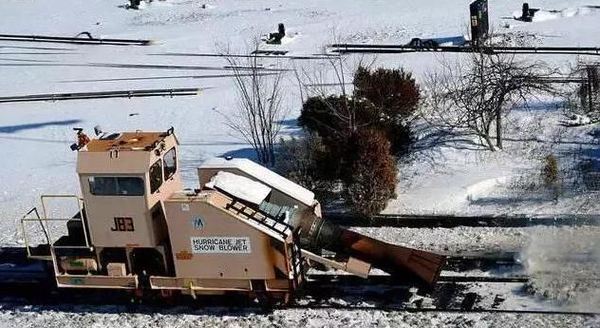 ��������������&nbsp;������������γ�ѩ��