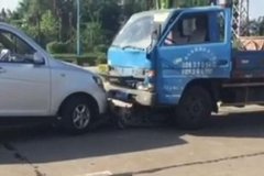 ��ֱ�����ˣ�Ϊ�������Ῠ����ײ��3��