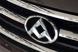 大通皮卡配2.8T发动机