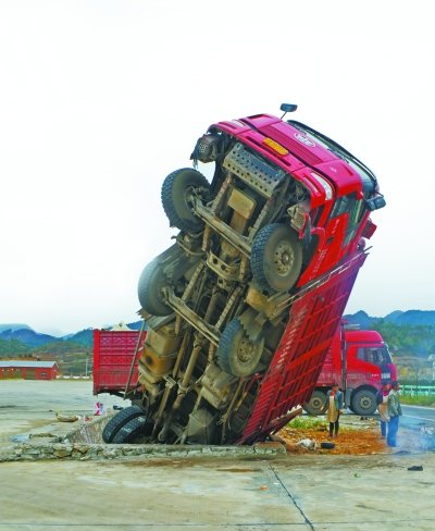 ˾����������ɲ&nbsp;��������¥�ݳ�ͷ����