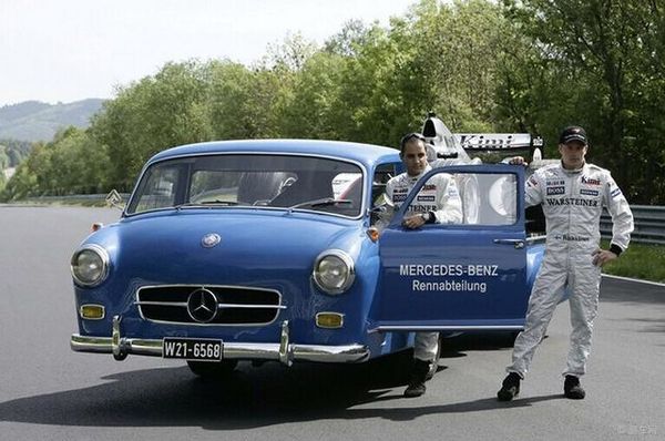 ����ʷ����ɰ�С��&nbsp;���˺��������䳵