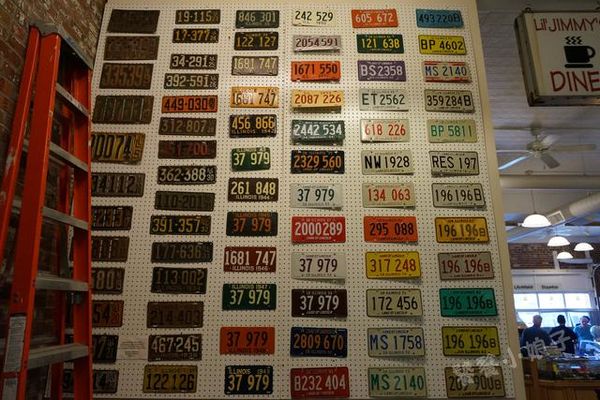 һ��ס���ϵ���Ƥʿ&nbsp;66�Ź�·�ϵĴ���