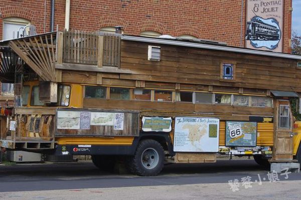 һ��ס���ϵ���Ƥʿ&nbsp;66�Ź�·�ϵĴ���