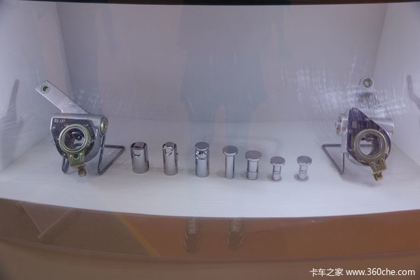 2015法兰克福展：隆中让卡车制动更安全