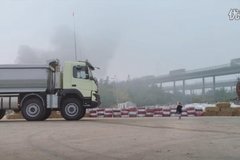 4��СŮ����18���ֶ��ֿ�� ���꾪����