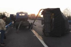 ˾��ƣ�ͼ�ʻ������ �ʹ���˦�ɳ���