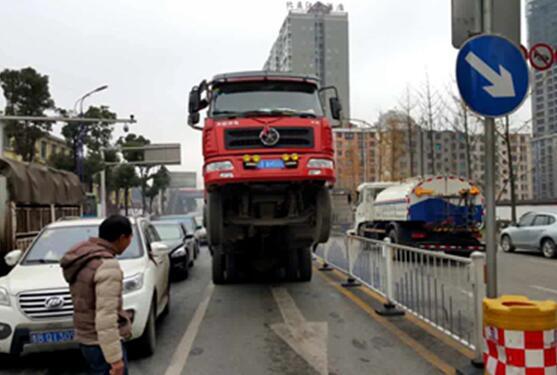 �������ݾ���һĻ&nbsp;������ɲ�����ɻ���