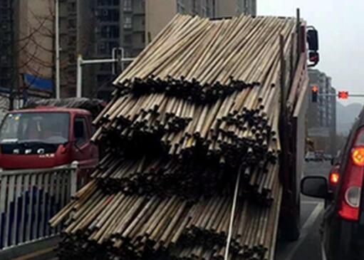 �������ݾ���һĻ&nbsp;������ɲ�����ɻ���