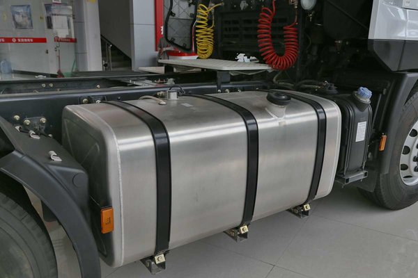 Ļ�����־�Ȼ����&nbsp;��Ե�޹�Ϊɶ�ͺĸ�?