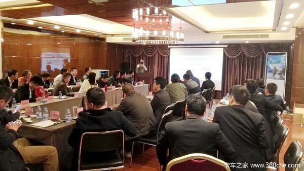 װ���ڵ�������&nbsp;���廪������Ӫ������