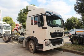 重汽T5G后随动载货车