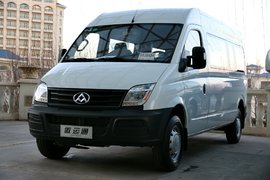 国五上汽大通V80实拍