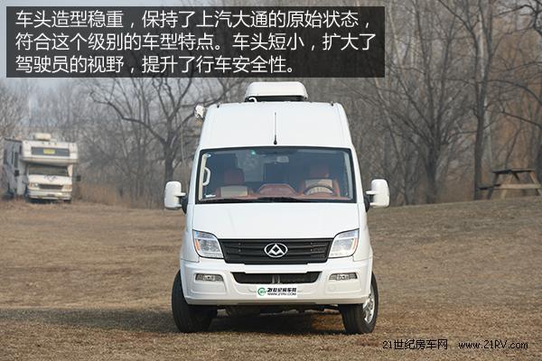 做工上乘空間合理 實(shí)拍大通自動(dòng)擋房車