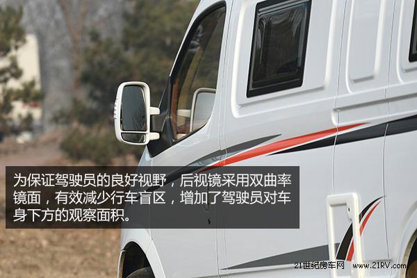 做工上乘空間合理 實(shí)拍大通自動(dòng)擋房車
