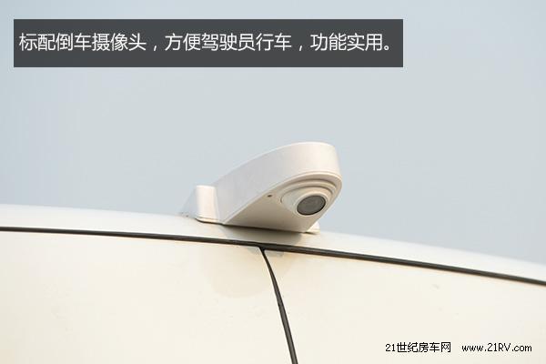 做工上乘空間合理 實(shí)拍大通自動(dòng)擋房車