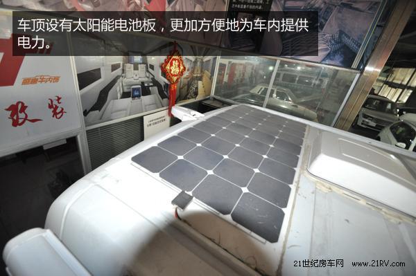 做工上乘空間合理 實(shí)拍大通自動(dòng)擋房車