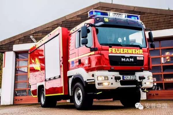 别样的德国man 安普城市主战消防救援车 卡车之家