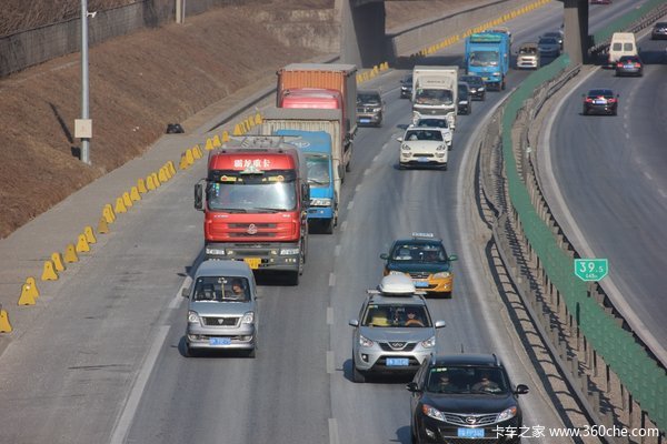 ��ȫ�г���С��&nbsp;������ʻ����Σ����Ϊ