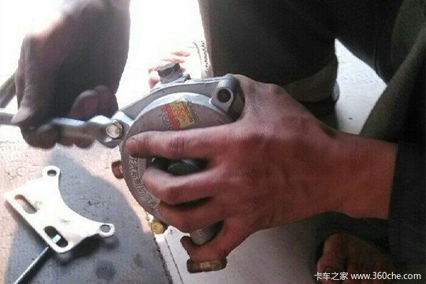 �ɶ������ϵĲҾ�&nbsp;ɲ������Ƭһ������