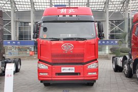 解放J6P领航版牵引车产品 亮相长春车展