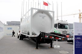 小轮胎+中央充放气 这挂车满满的欧美范