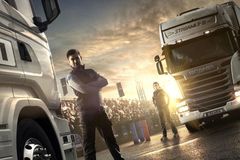 10��۱�����˭ Scania��ʻ��ս������