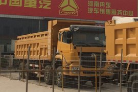 仅剩一台 郑州重汽豪瀚自卸车降价促销