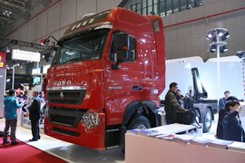 现价35万 武汉T7H 440马力牵引车促销中