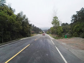 预判驾驶很重要 学会这几招你也是大神