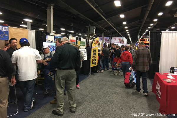 美国司机挣多少?车展招聘手册解密福利