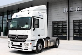 卧铺比床还舒服 奔驰细节真是不得不服