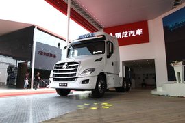北京车展：520马力配AMT的长头卡车来了